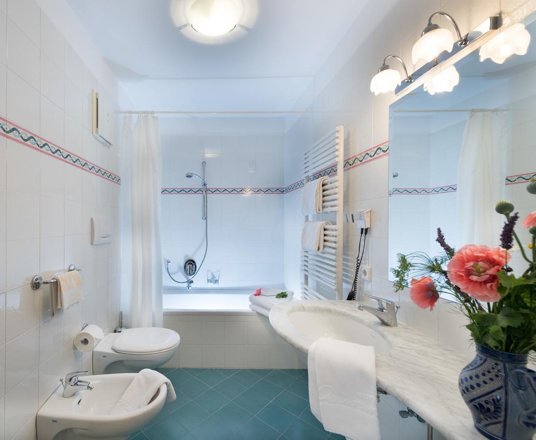 Hotel & Appartements Perwanger フィエー エクステリア 写真