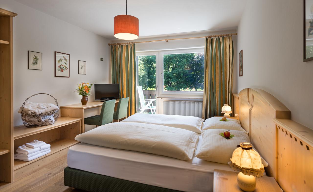 Hotel & Appartements Perwanger フィエー エクステリア 写真